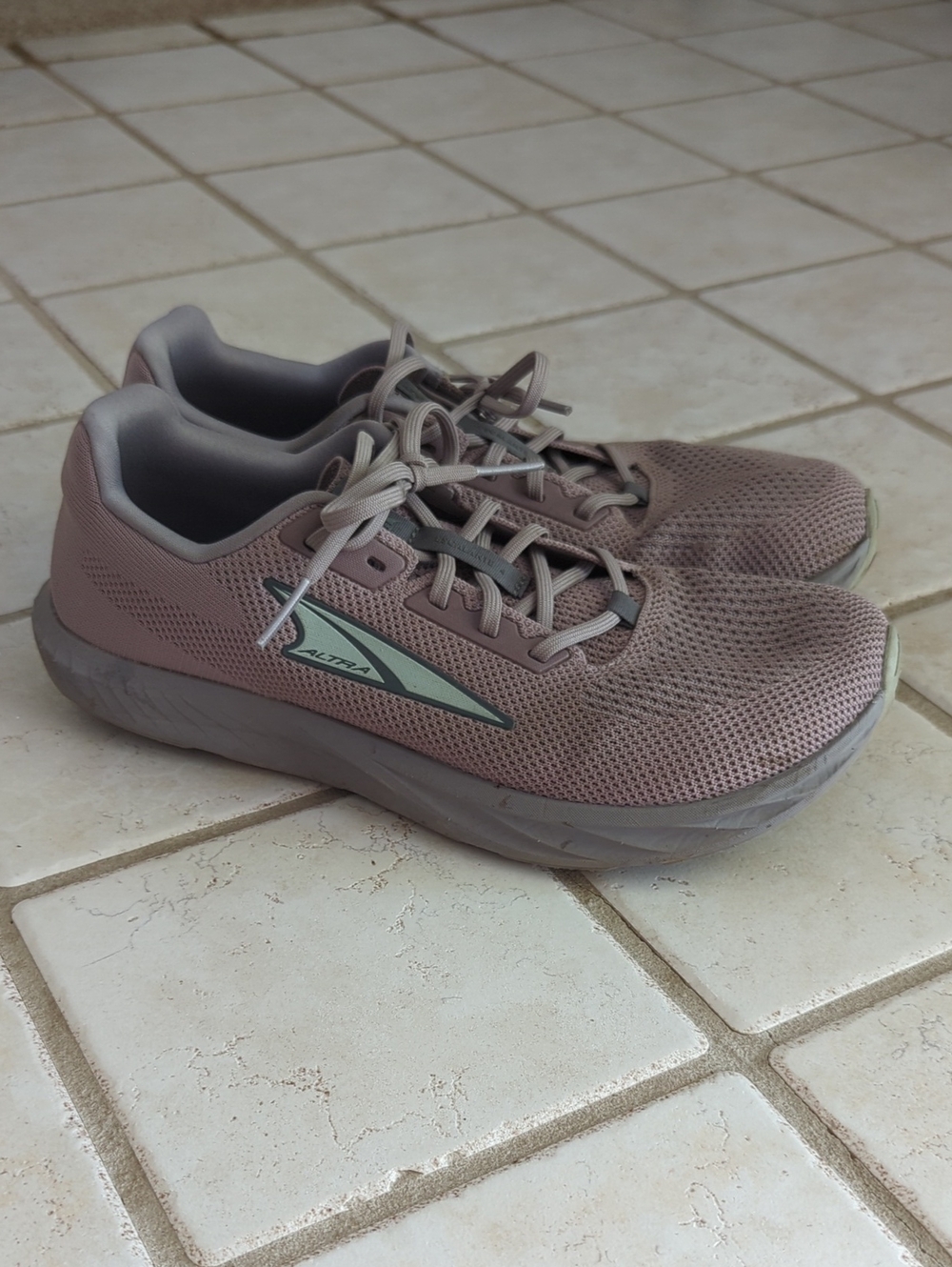 Altra Women's Escalante 4